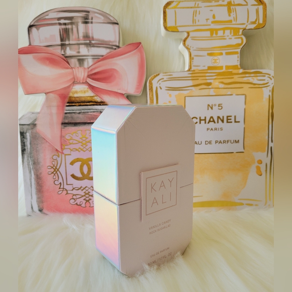 ✨✨SOLD✨✨🩷🩷KAYALI VANILLA CANDY ROCK SUGAR | 42 EDP 1.7 OZ 🩷🩷 - Picture 5 of 10